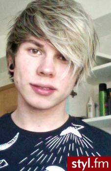 HΞRR ΞIGΞИSINИz my space jakby co to mam jego pozwolenie - EMO Alternatywne Średnie Fryzury