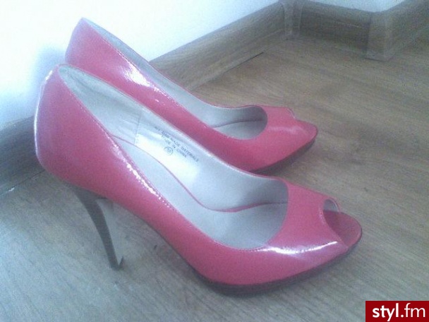 buty. moje butki nowee;)) - Pozostałe Buty Moda