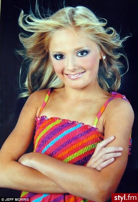 Ona ma 11 lat.... 11 lat - Sasha Benington - Misz-masz