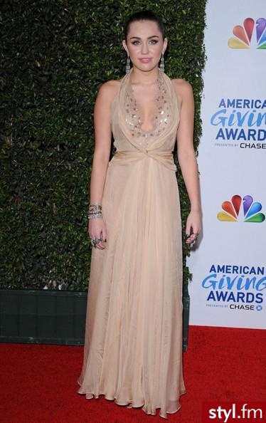 Miley Cyrus - Sukienki Moda