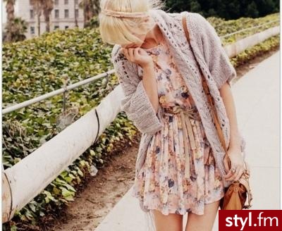 Sukienki Moda