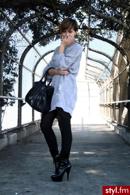 Jeżeli zdjęcie znajduje się już w galerii poproszę o link - Moda uliczna Inne Moda