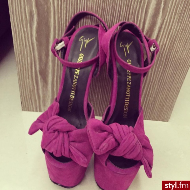 Szpilki Buty Moda
