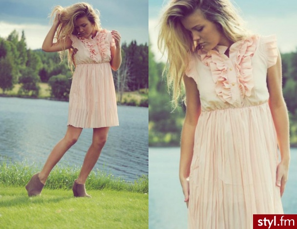 Sukienki Moda