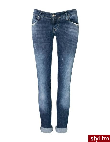 Stradivarius > Collection > JEANS > Leather pocket jeans. Pobrano ze strony: http://www.stradivarius.es/en/collection/jeans/detalle/1348_leather-pocket-jeans- - Pozostałe Ciuchy Moda