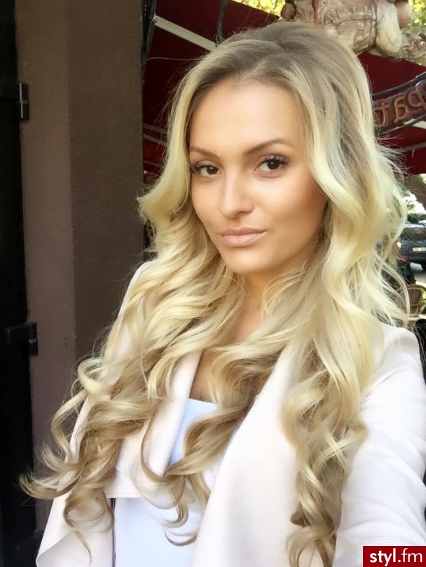 Blond Rozpuszczone Kręcone Na co dzień Długie Fryzury