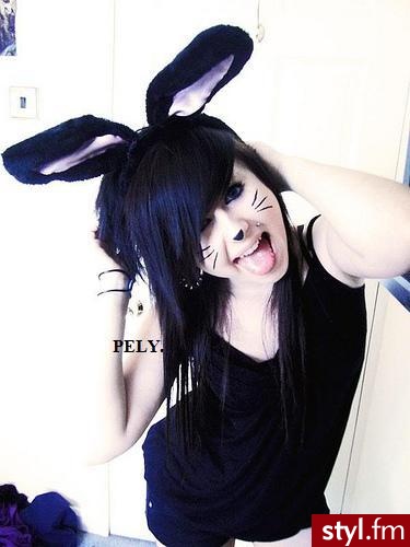 króólik. *-* - EMO Alternatywne Średnie Fryzury