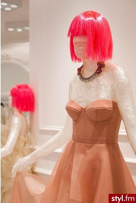 Sukienki Moda