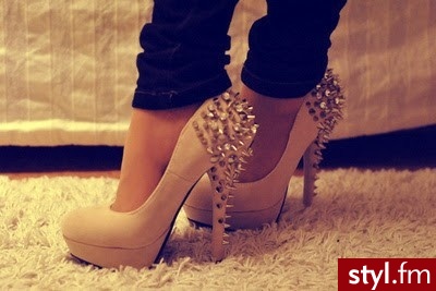 Szpilki Buty Moda
