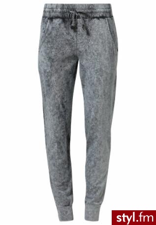 Vero Moda http://tiny.pl/qd3s1 - Dresowe Spodnie Moda