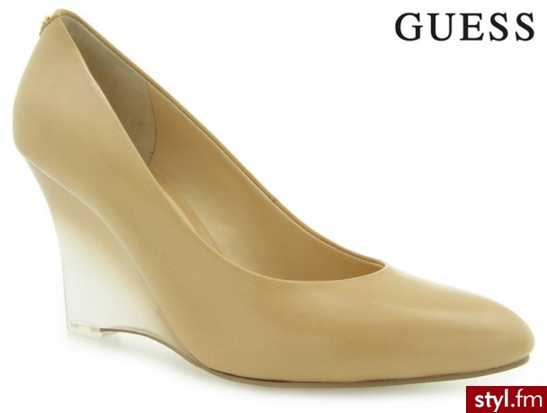 Guess TRIPPER2 zEPPA WEDGE LEATHER BEIGE - Czółenka Buty Moda
