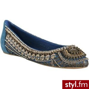 Jeffrey Campbell blue embellished suede \\\'Indian\\\' flats at Bl... - Polyvore. Pobrano ze strony: http://www.polyvore.com/jeffrey_campbell_blue_embellished_suede/thing?id=9269808 - Pozostałe Buty Moda