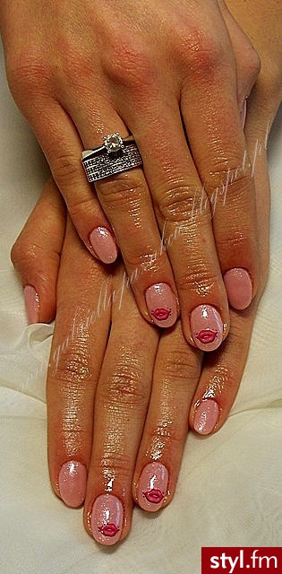manicure hybrydowy - Migdałki Żelami Naturalne Paznokcie