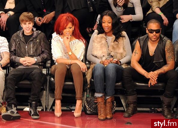 rihanna7 - Moda uliczna Inne Moda