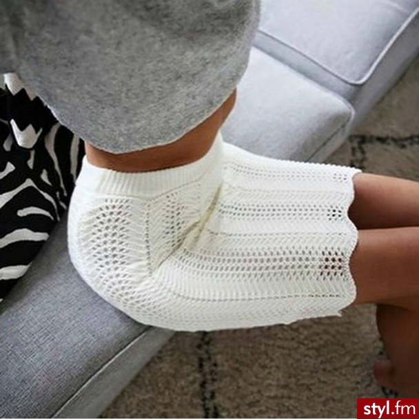 Średnie Spódnice Moda