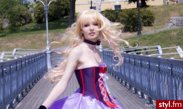 Blond Rozpuszczone Kręcone z grzywką Na co dzień Długie Fryzury