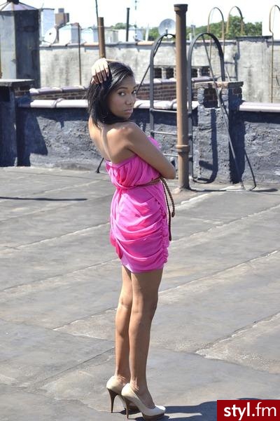 Sukienki Moda
