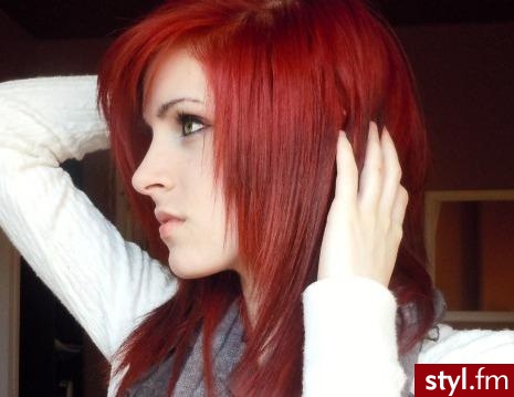 Średnie Fryzury