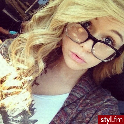 Blond Rozpuszczone Kręcone z grzywką Na co dzień Długie Fryzury