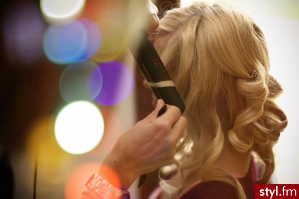 Blond Rozpuszczone Kręcone Na co dzień Długie Fryzury