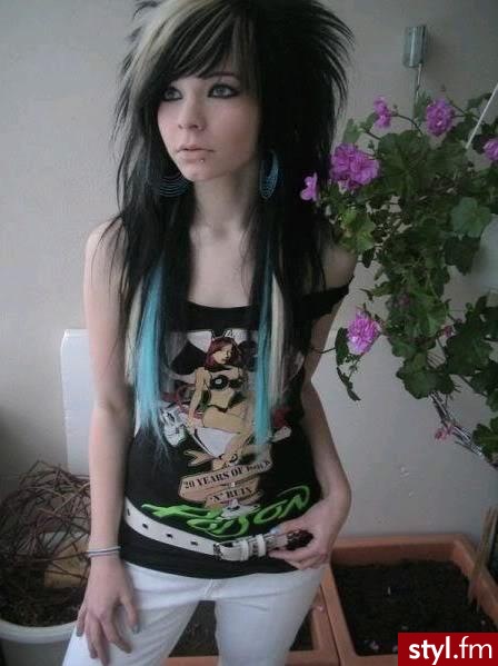 EMO Alternatywne Średnie Fryzury