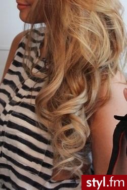 Blond Rozpuszczone Kręcone Na co dzień Długie Fryzury