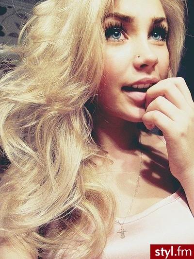 Blond Rozpuszczone Kręcone Na co dzień Długie Fryzury