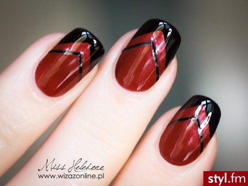 Instrukcja krok po kroku jak je zrobić :) : http://www.wizazonline.pl/geometryczny-french-manicure/ - Kwadratowe French Paznokcie
