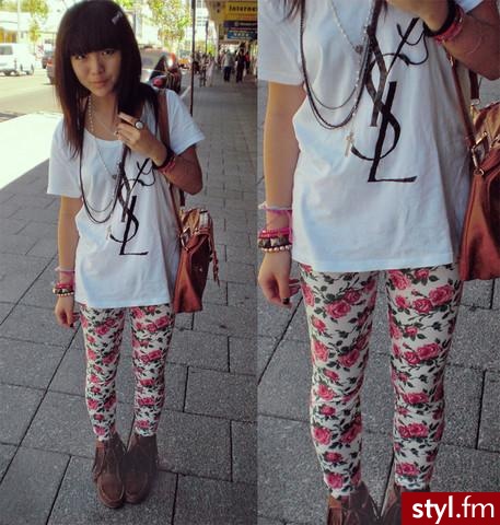 wstawiłam to zdjęcie ze względu na te boskie legginsy. ;D - Moda uliczna Inne Moda