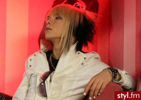 skrocone - EMO Alternatywne Średnie Fryzury