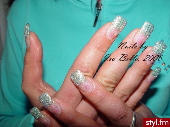 french-swarovski na życzenie klientki... - Paznokcie
