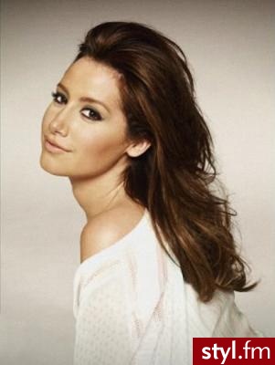 Ashley Tisdale - Długie Fryzury