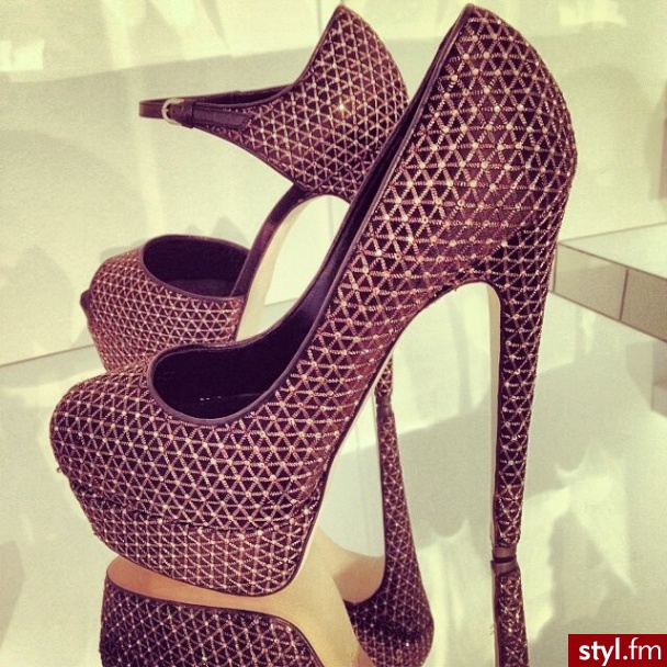 Szpilki Buty Moda