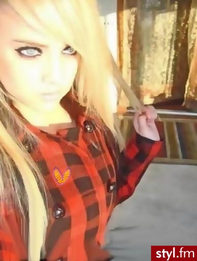 Katie,,x - EMO Alternatywne Średnie Fryzury