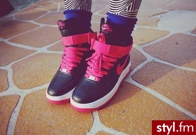 Pozostałe Buty Moda