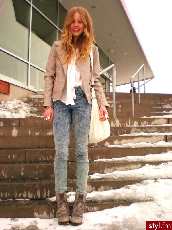 Jeżeli zdjęcie znajduje się już w galerii poproszę o link - Moda uliczna Inne Moda