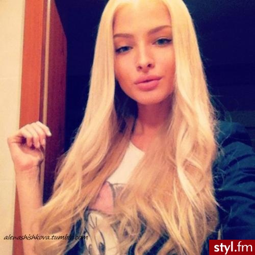 Blond Rozpuszczone Proste Na co dzień Długie Fryzury