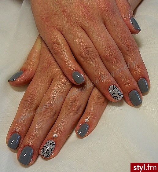 Manicure hybrydowy  - Kwadratowe Żelami Naturalne Paznokcie