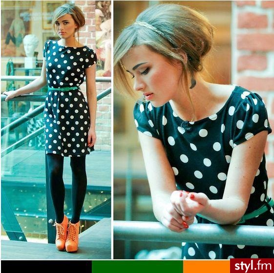 Sukienki Moda