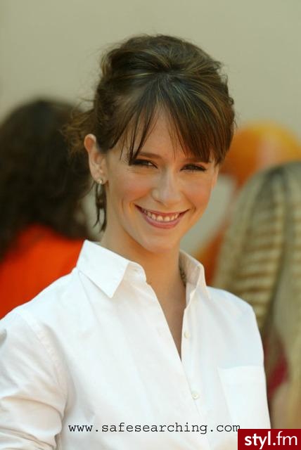 Jennifer Love Hewitt - Średnie Fryzury
