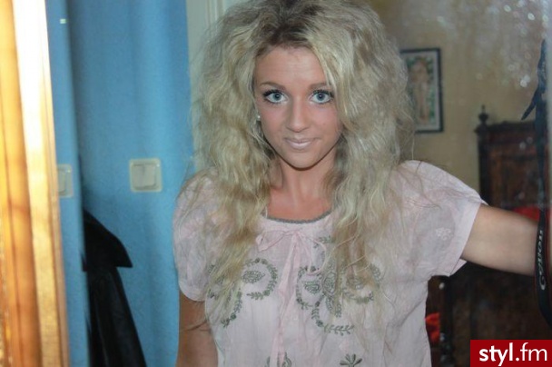 Blond Rozpuszczone Kręcone Na co dzień Średnie Fryzury
