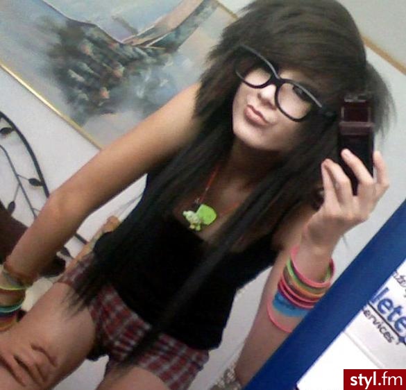 EMO Alternatywne Średnie Fryzury