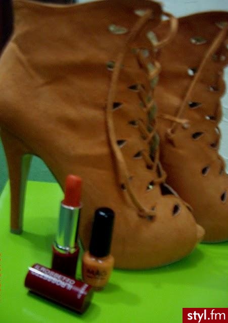 Pozostałe Buty Moda