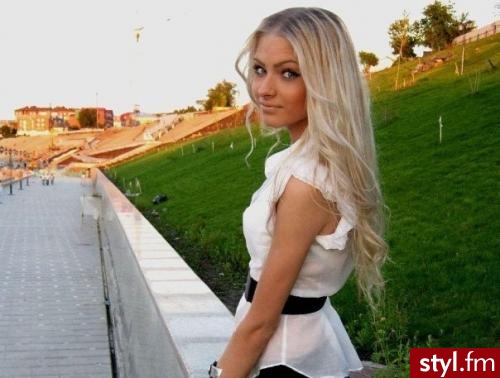 Długie - Blond Rozpuszczone Kręcone Na co dzień Długie Fryzury