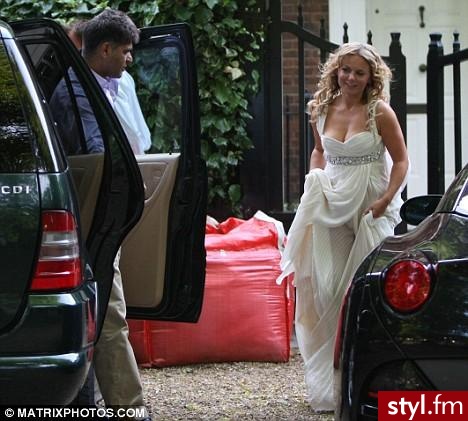 Geri Halliwell. - Pozostałe Ciuchy Moda