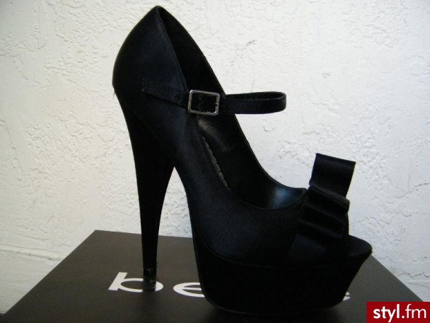 Szpilki Buty Moda