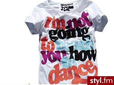 allegro ;D
http://www.allegro.pl/item614578021_bershka_biala_bluzka_nadruk_emo_punk_skate_xl.html#gallery - Styler