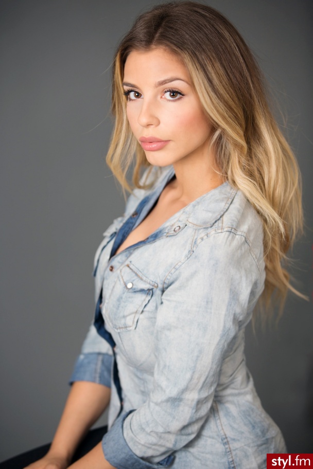 Średnie Fryzury