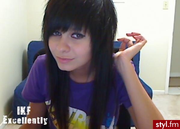 Czarne. Jest już ? Podaj link. - Średnie Fryzury