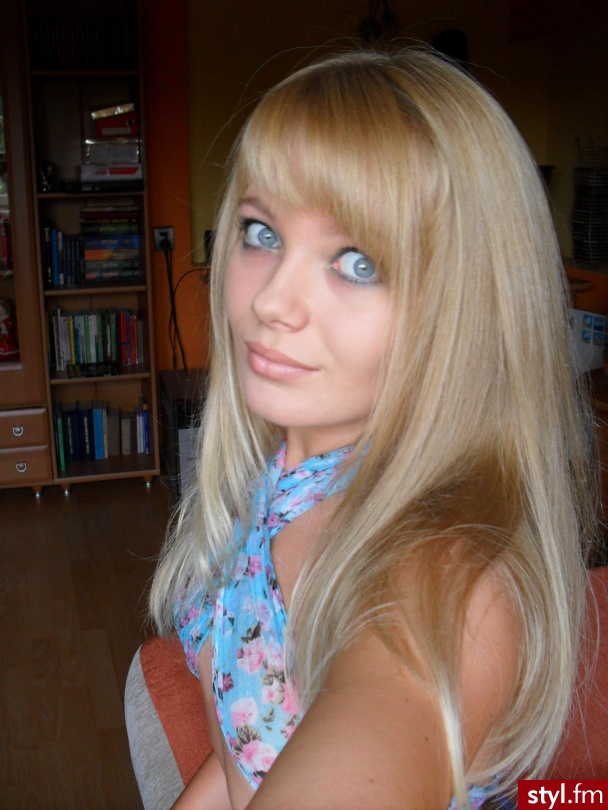 Blond Rozpuszczone Proste z grzywką Na co dzień Długie Fryzury